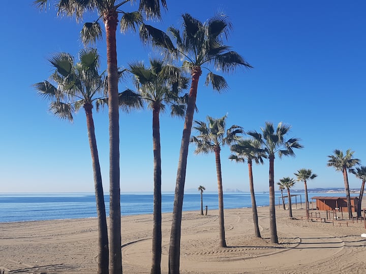 Small House 50 M From The Beach With Parquing - Estepona