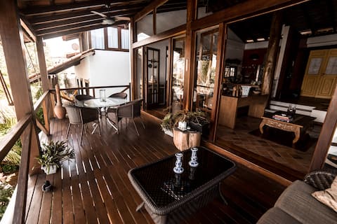 Imóvel de sucesso: Casa da Porta Amarela · Infinity Pool, Bay Views em Vitória