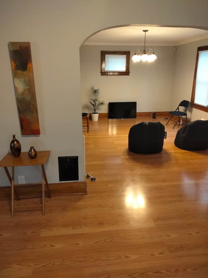 Peaceful Home In Busy Downtown Area! - Rochester, NY