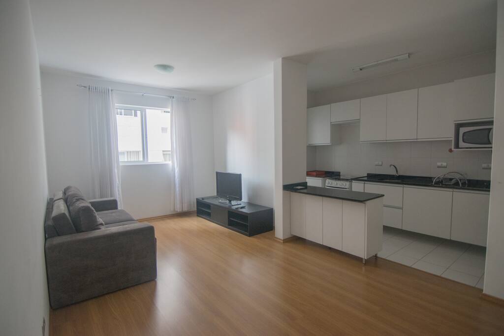 Living Room / Sala de Estar