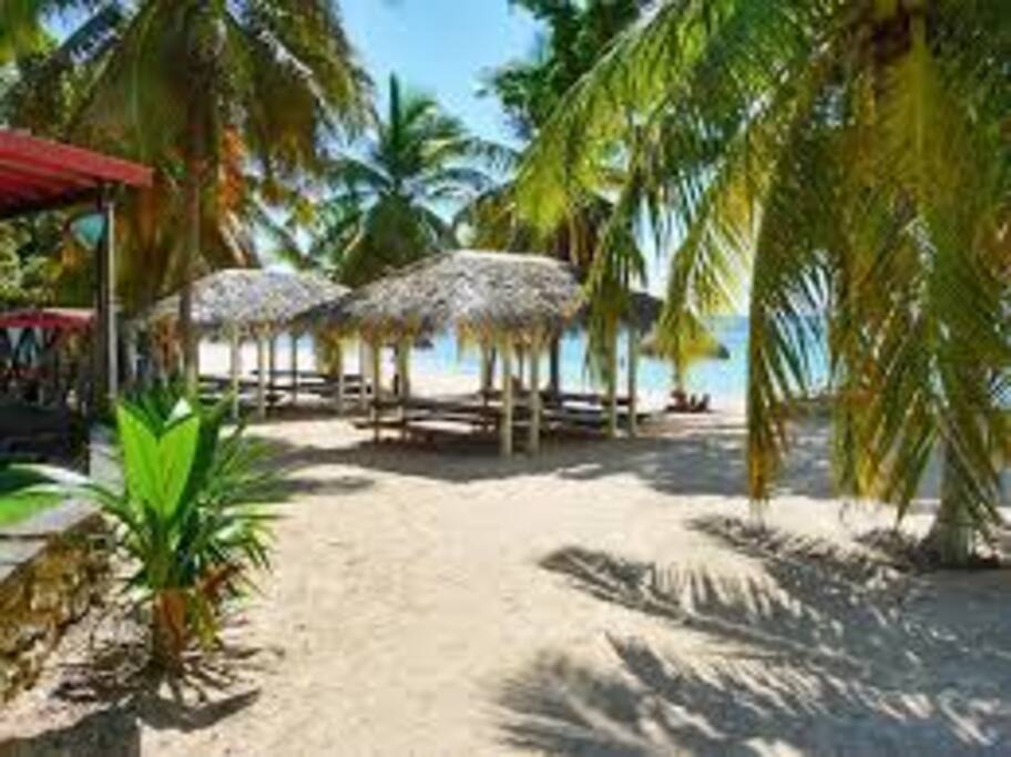 resaurant sur la plage