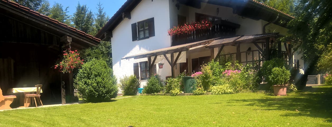 Idyllic apartment in the Alps !!!