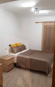 Room for 2! Habitacion para 2!