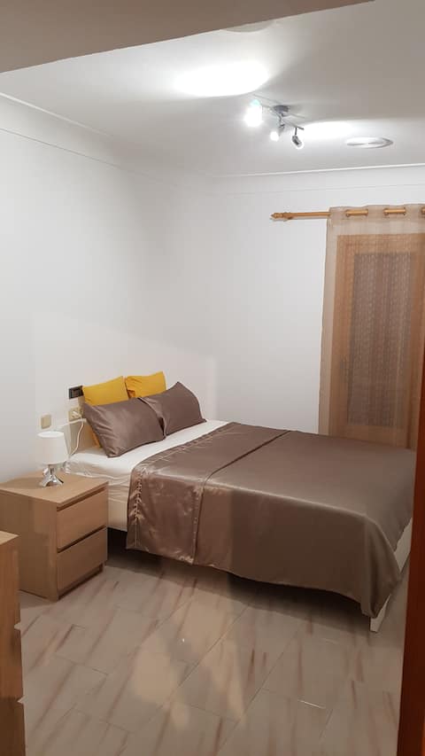 Room for 2! Habitacion para 2!