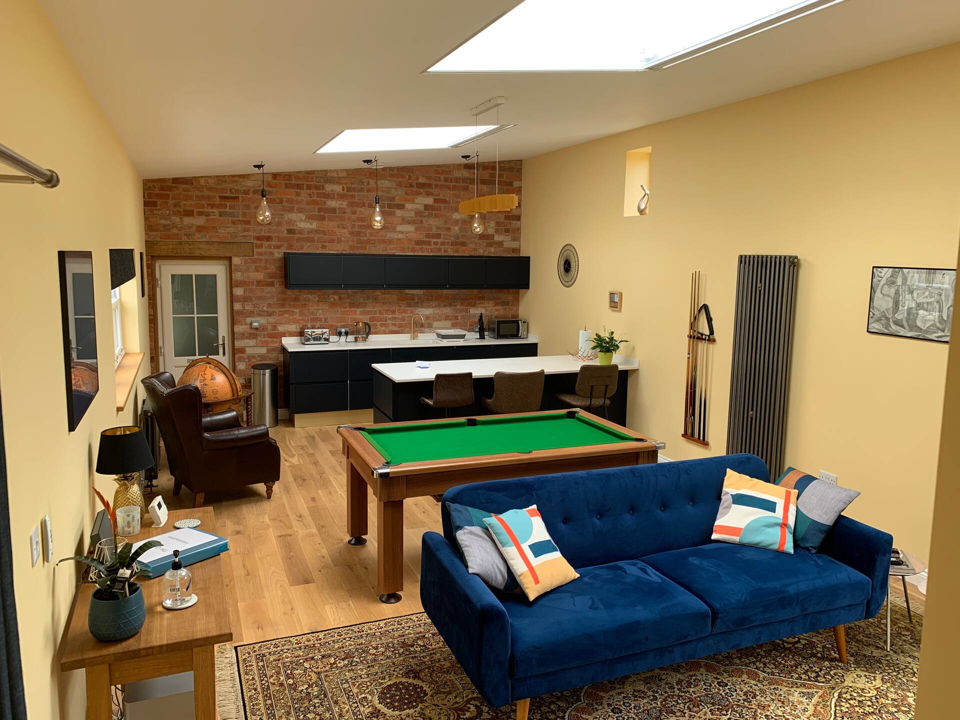 Immaculate town centre private annexe - sleeps 2-4