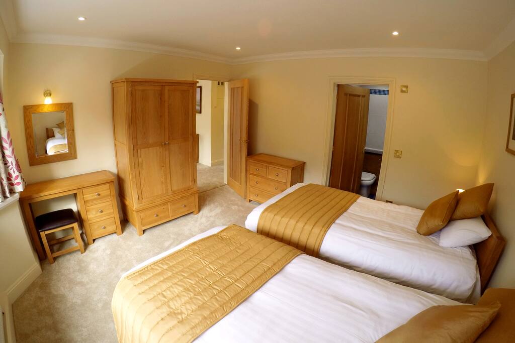 Ground Floor Bedroom 1