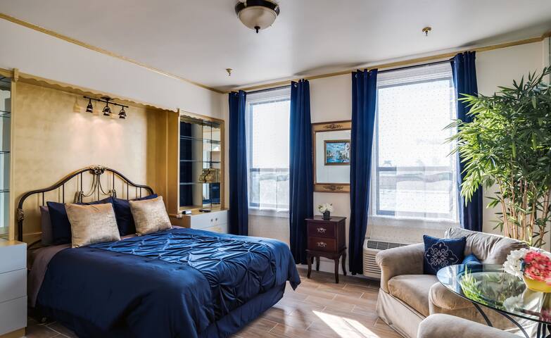 Tropical Gold of Palm Beach