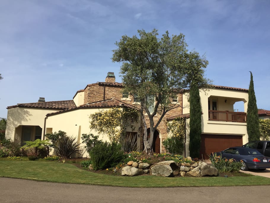 Elegant Encinitas villa home