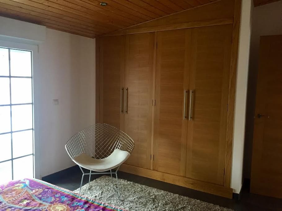 Dormitorio cama matrimonio
