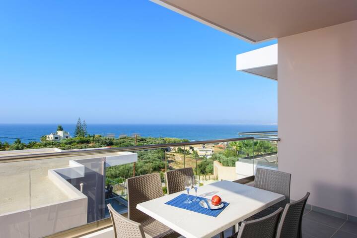 Heated pool+Hydromassage★500mt to beach★Sea view gallery image 3