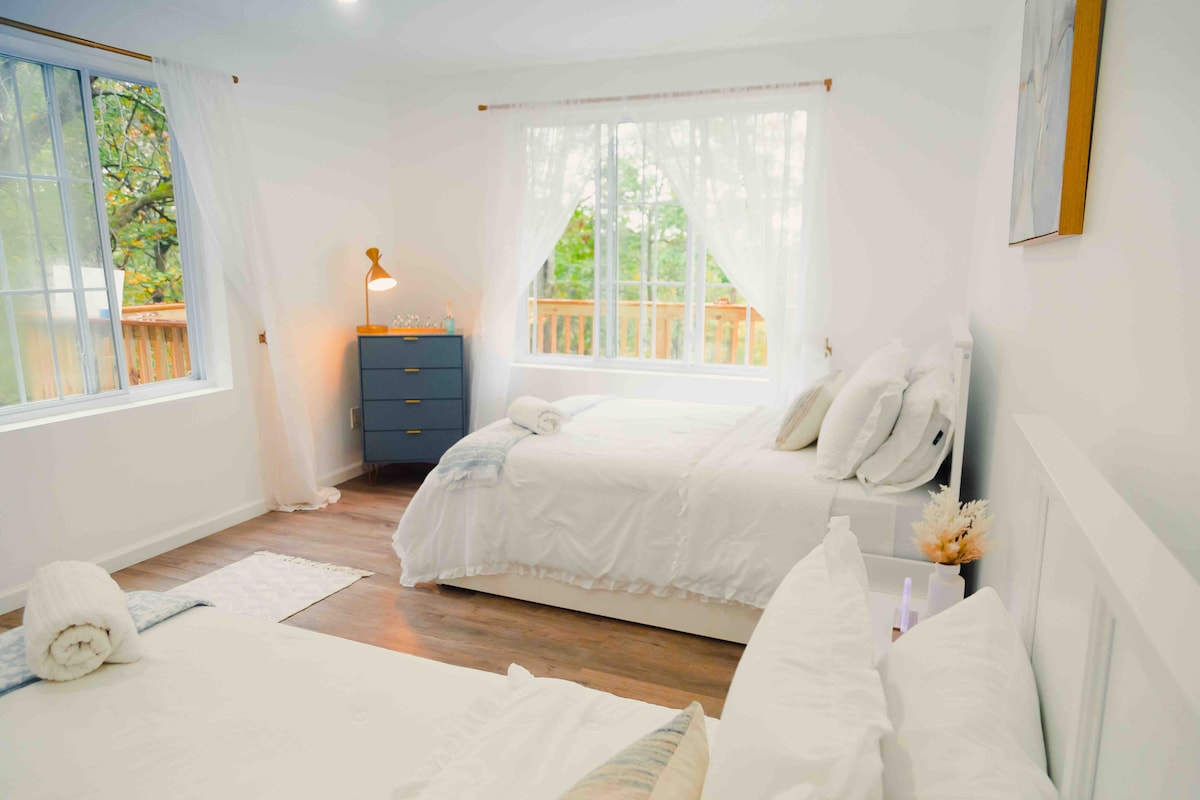 Warm, comfortable beds with high-quality linens for deep, uninterrupted rest.