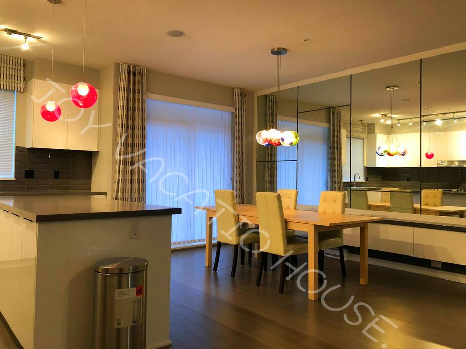 DININGROOM