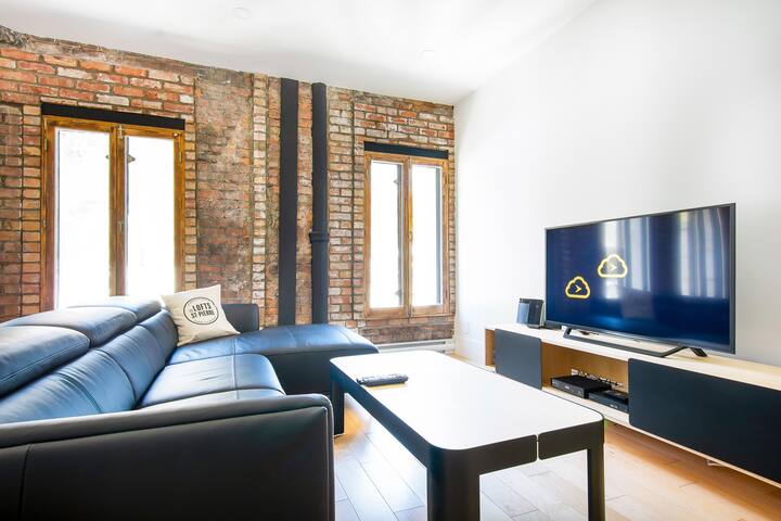 SP303 – Lofts St-Pierre – Par Les Lofts Vieux-Qc gallery image 3