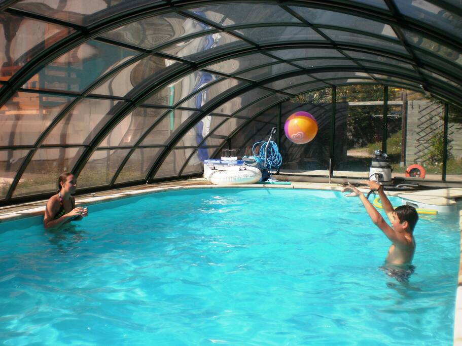 la piscine chauffée, de juin à septembre!