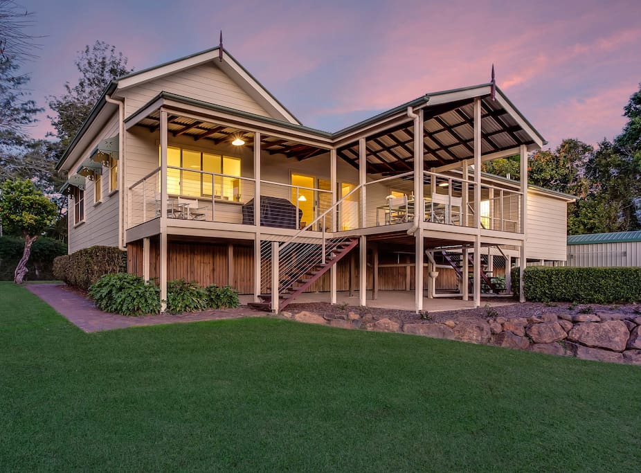 The Falls Farm 'Smith House' Farm stays for Rent in Mapleton