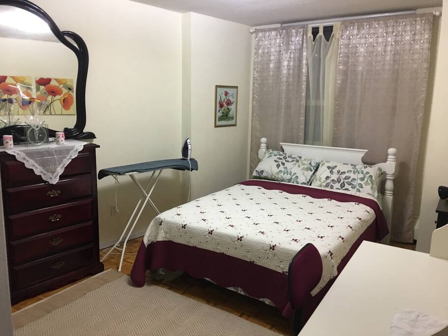 First bedroom.