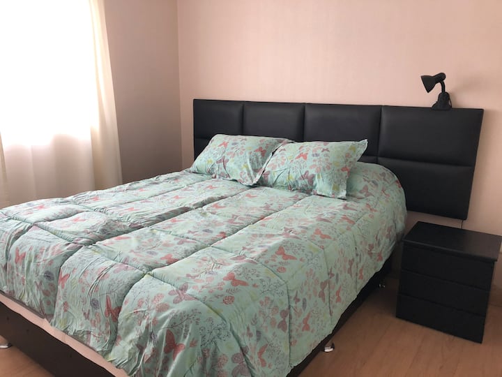 غرفة مزدوجة بحمام داخلي