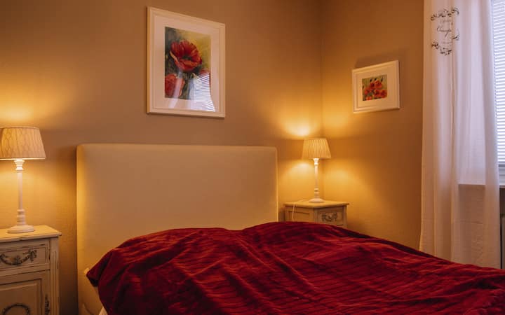 Საძინებელი ორადგილიანი საწოლით 140/200