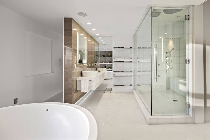 Hollywood Hills Luxury Sunset View Icebath/Sauna gallery image 4