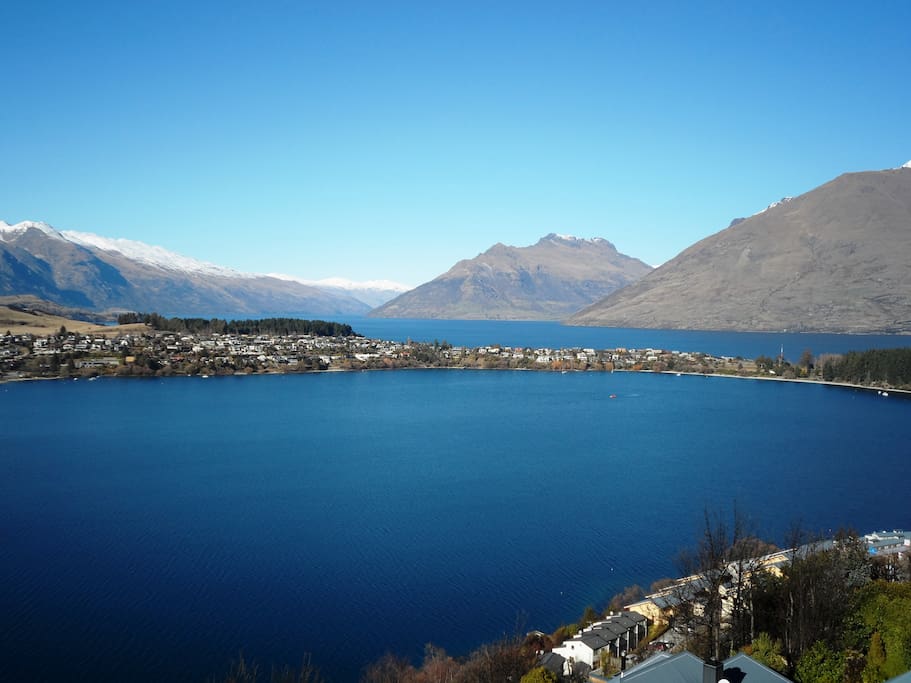 The Remarkables, Cecil and Bayonet Peaks on Lake Wakatipu