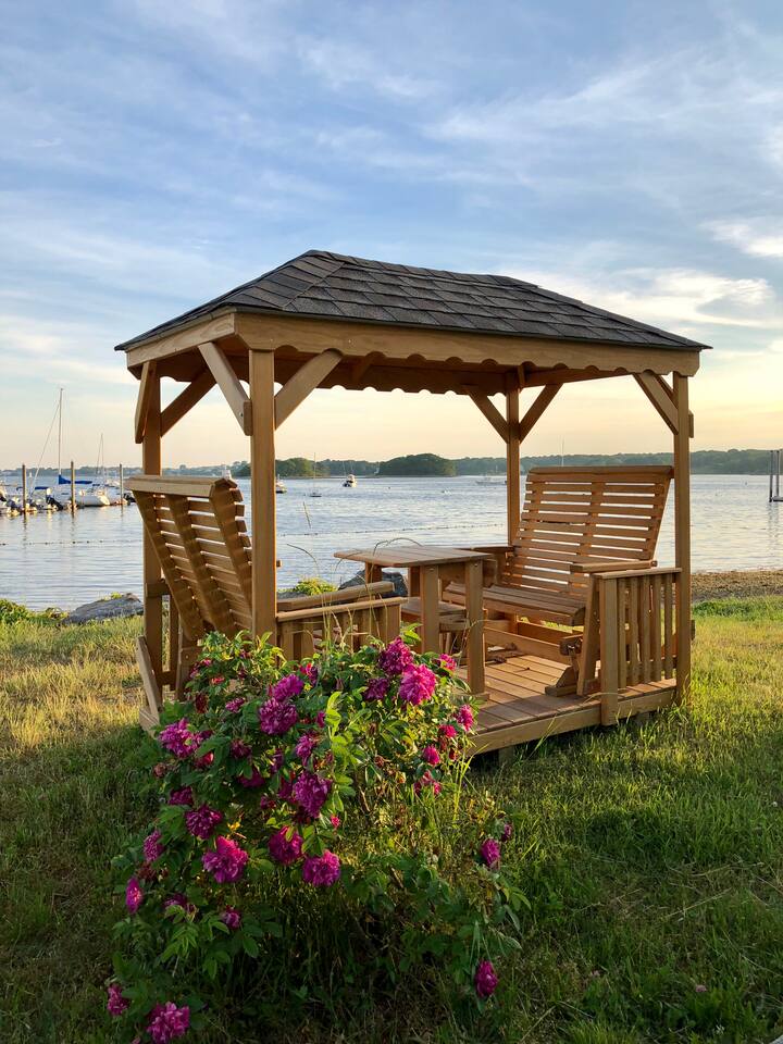 Top 10 Beachfront Airbnbs In Rhode Island, USA Updated 2024 Trip101