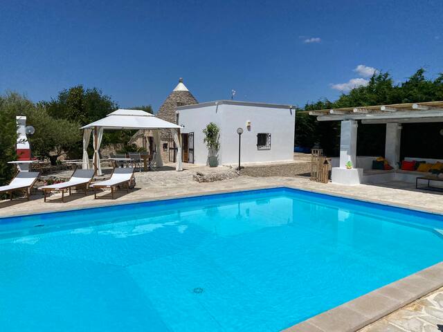 Trullo Noci piscina uso esclusivo gallery image 4