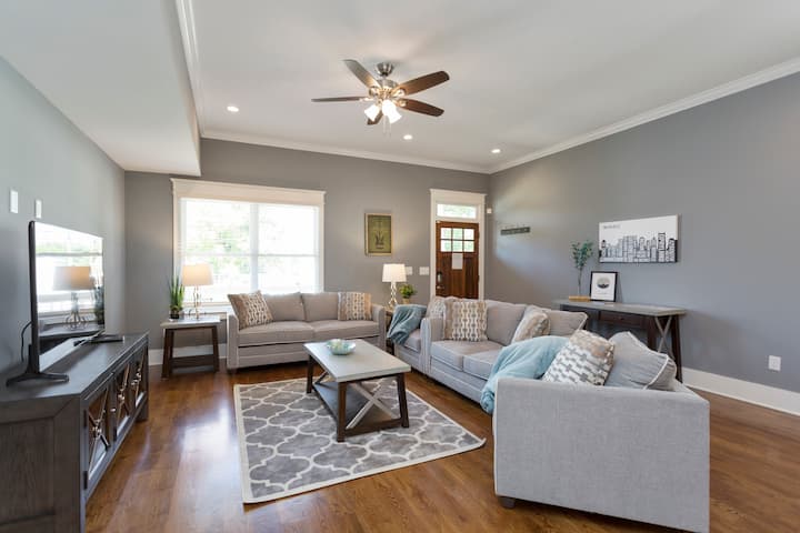 3b Rooftop Deck, Pool Table, 3mi To Broadway - Nashville, TN