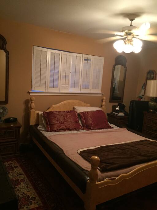 1st floor Waterbed and attached bathroom