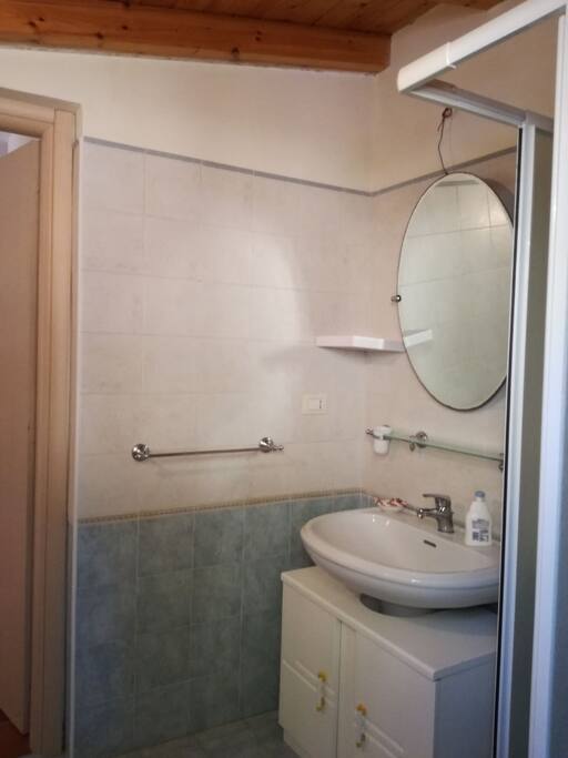Bathroom_1