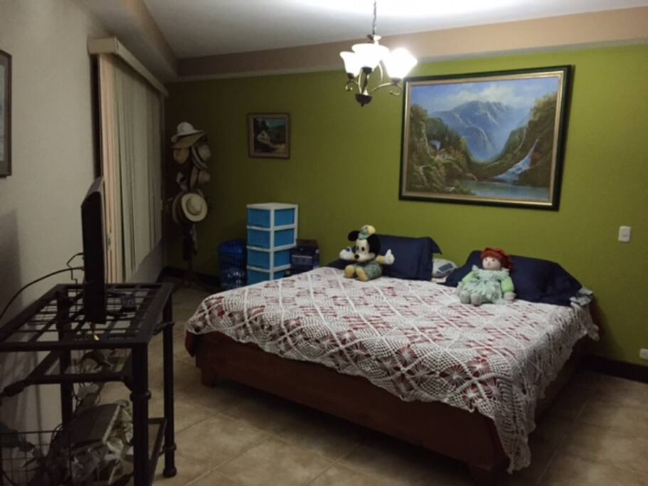 King Bed for 2 people private bedrom