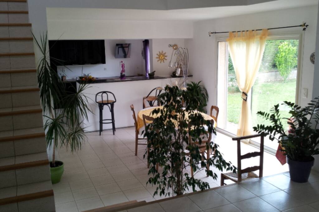 Cuisine américaine et salle à manger