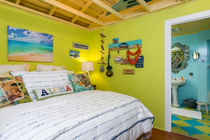 Our second bedroom with Queen bed and Jack & Jill bathroom.