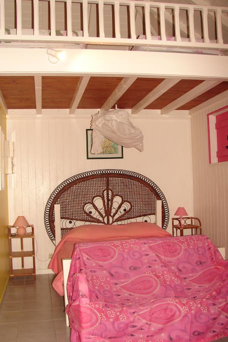 Bungalow Alamanda-Chambre