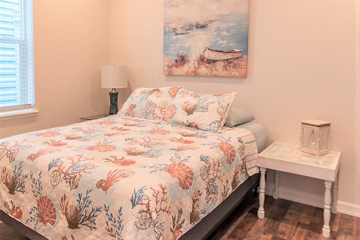 Chumba cha kulala na Kitanda cha Malkia