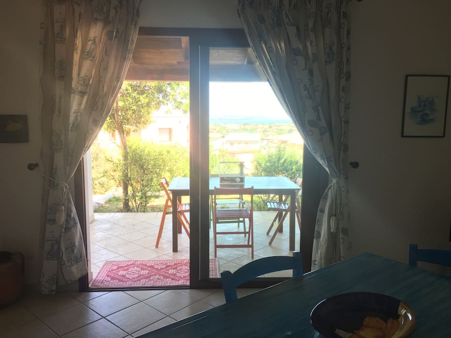 Soggiorno e veranda - Living room and porch