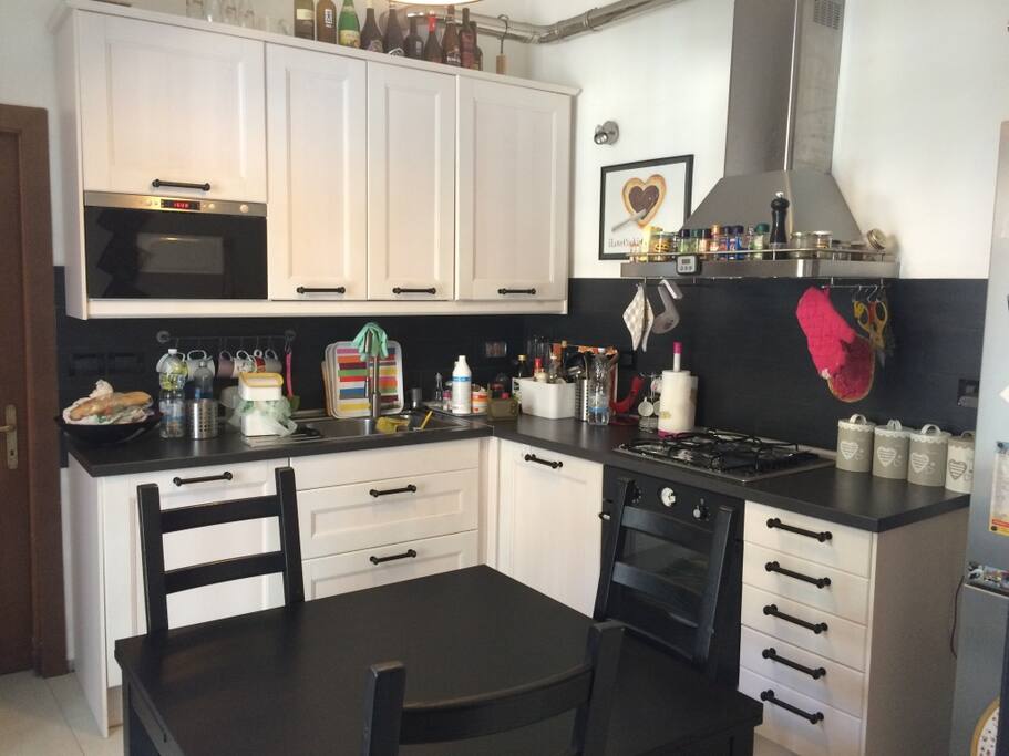 Cucina con sala da pranzo