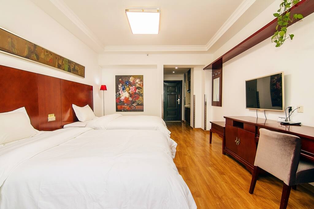 Big Room with comfortable beds