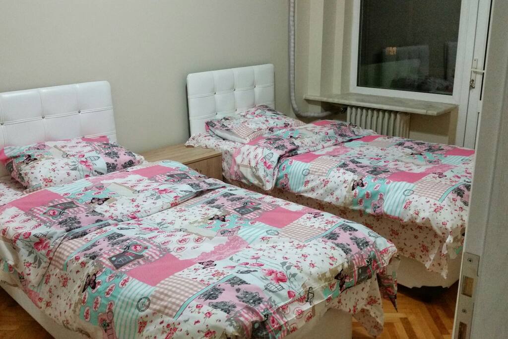 Twin bed