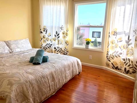Spectacular SF Home in Quiet Neighborhood +Parking