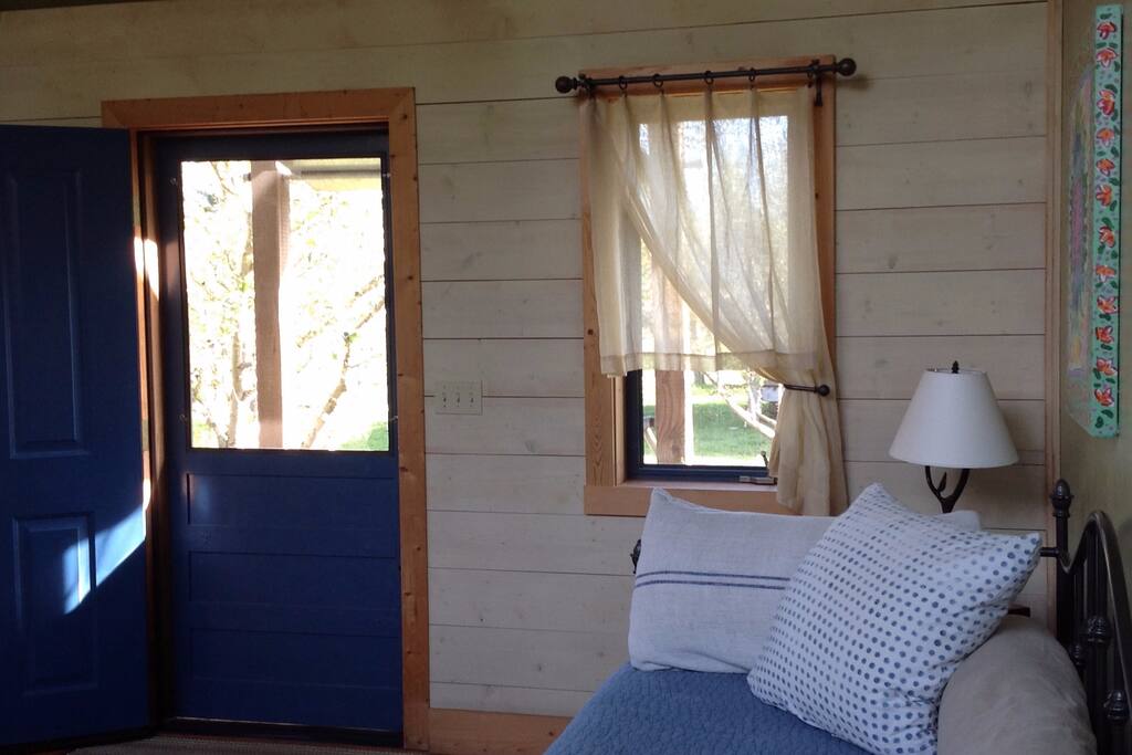 Twin daybed, screen door.