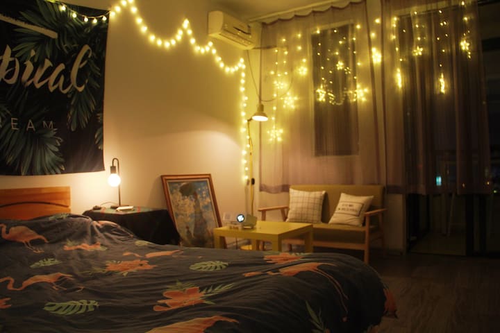 一方天地，南京夫子庙老门东南京南夜景1080p投影仪小公寓