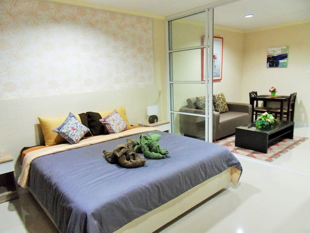 HUA HIN  AT BAAN KLANG CONDOMINIUM  42 M2 CENTER