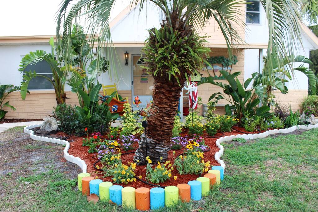Additional Landscaping and plants just added!