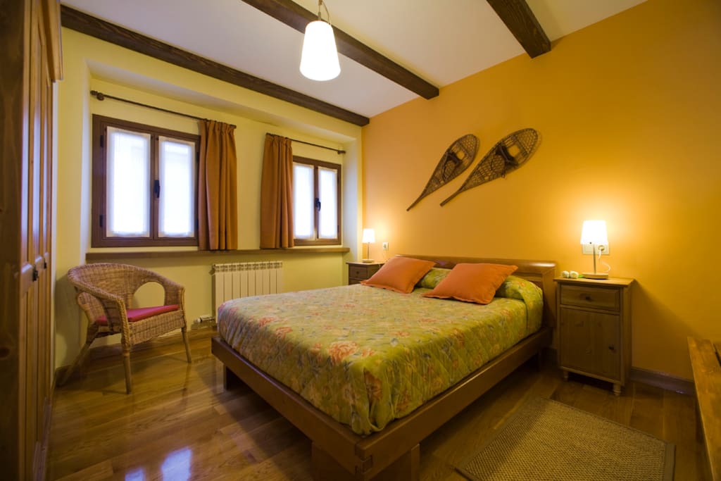 Habitación cama matrimonio
Aitonarena Irati