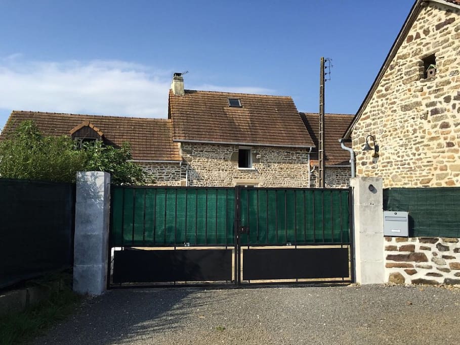 Electric gates into main driveway