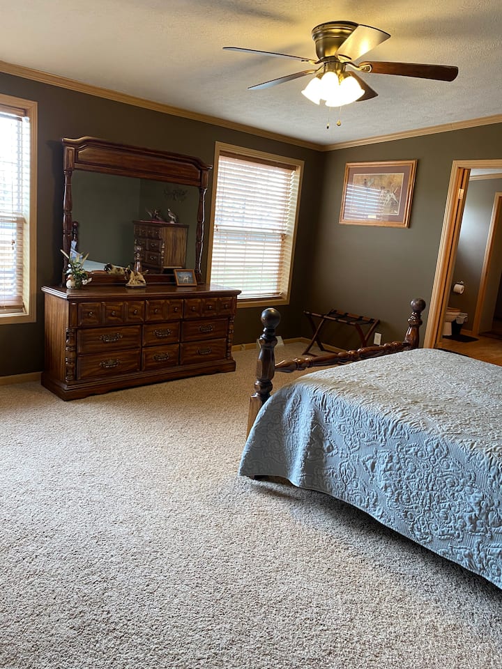 Mtazamo wa chumba cha kulala cha Master