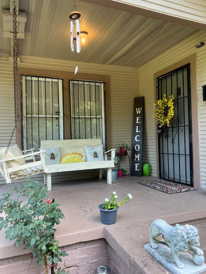 The Lyons Den Entire home near downtown Jackson Houses for Rent in