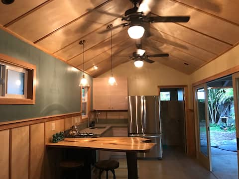 The Windsurfer Cottage- by Kailua Beach