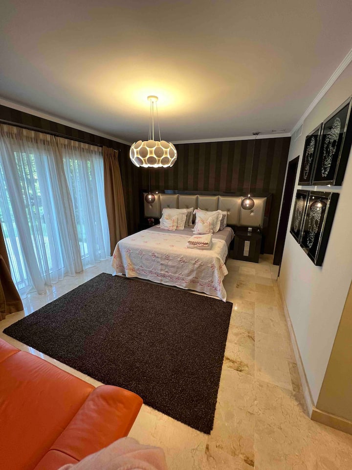 Спална соба 1 