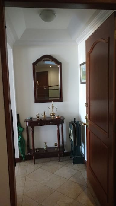 Entrada / Entrance / Entrée